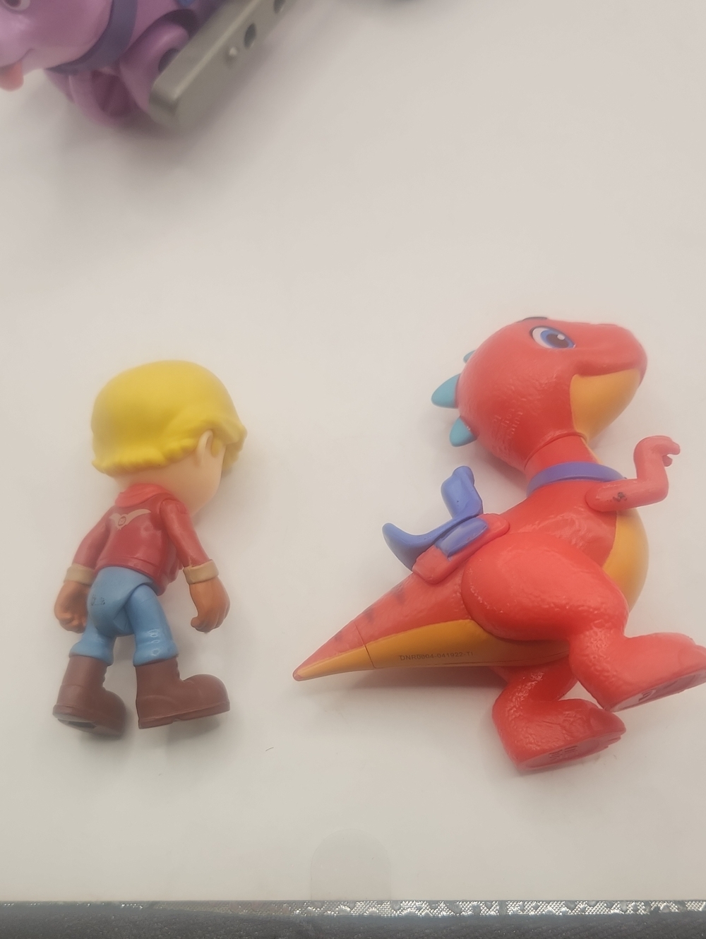 Disney Dino Ranch Figures - Picture 3 of 7